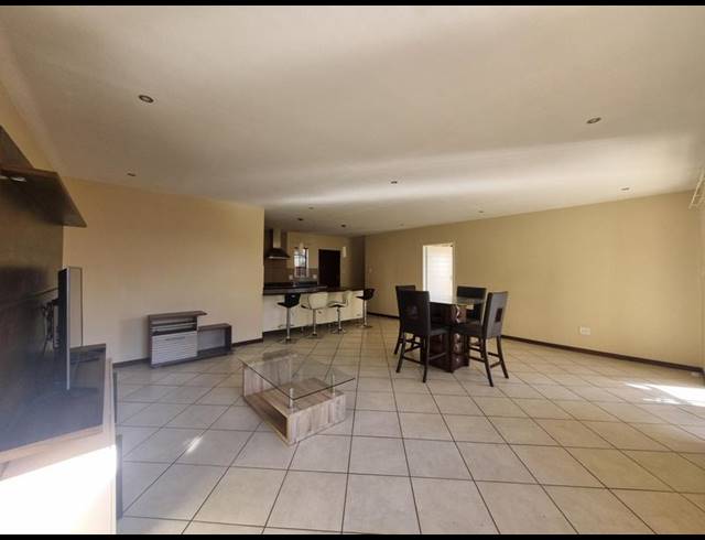 4 BEDROOM PROPERTY TO RENT IN MOOIKLOOF RIDGE ESTATE